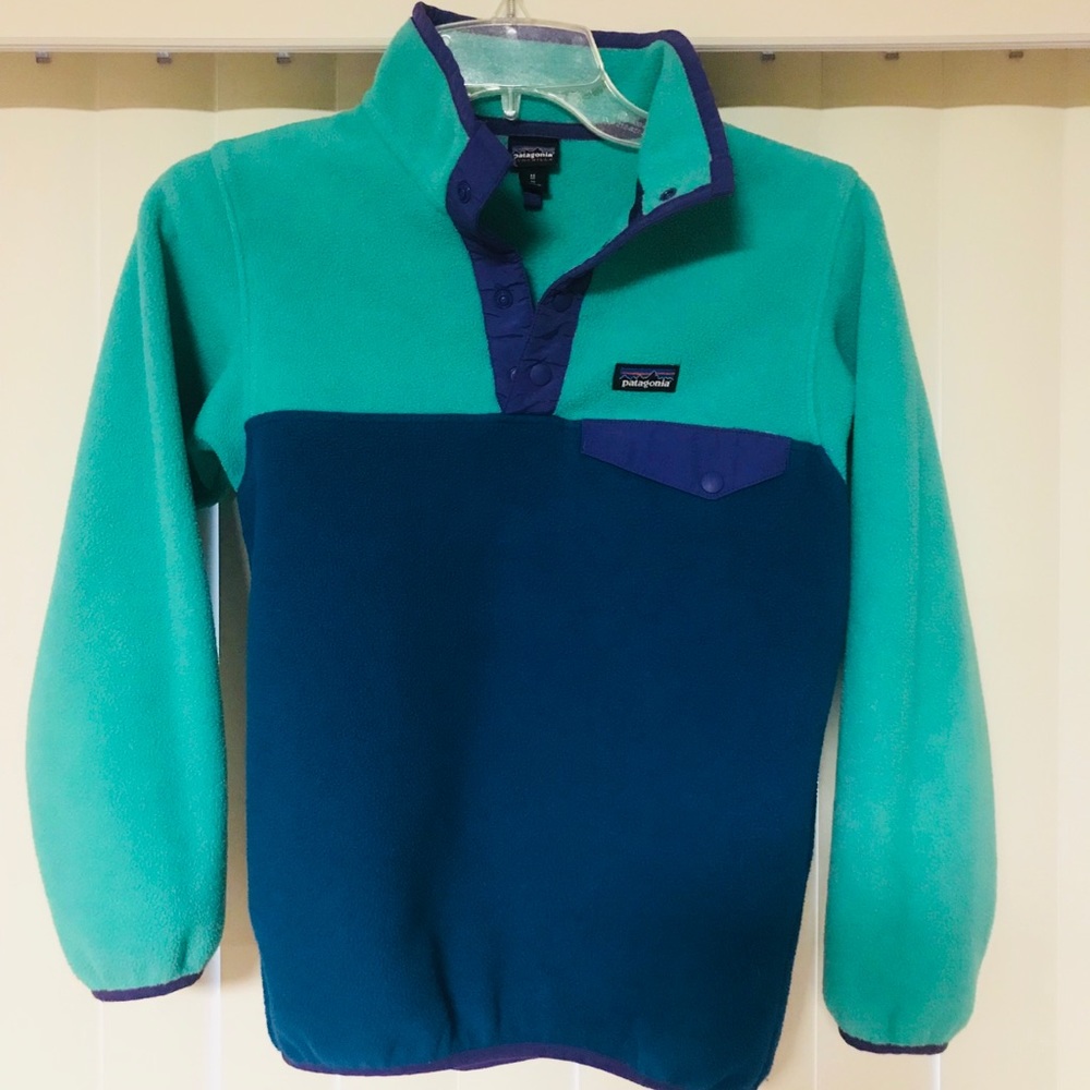 Girls Patagonia pull over fleece size med 10-12